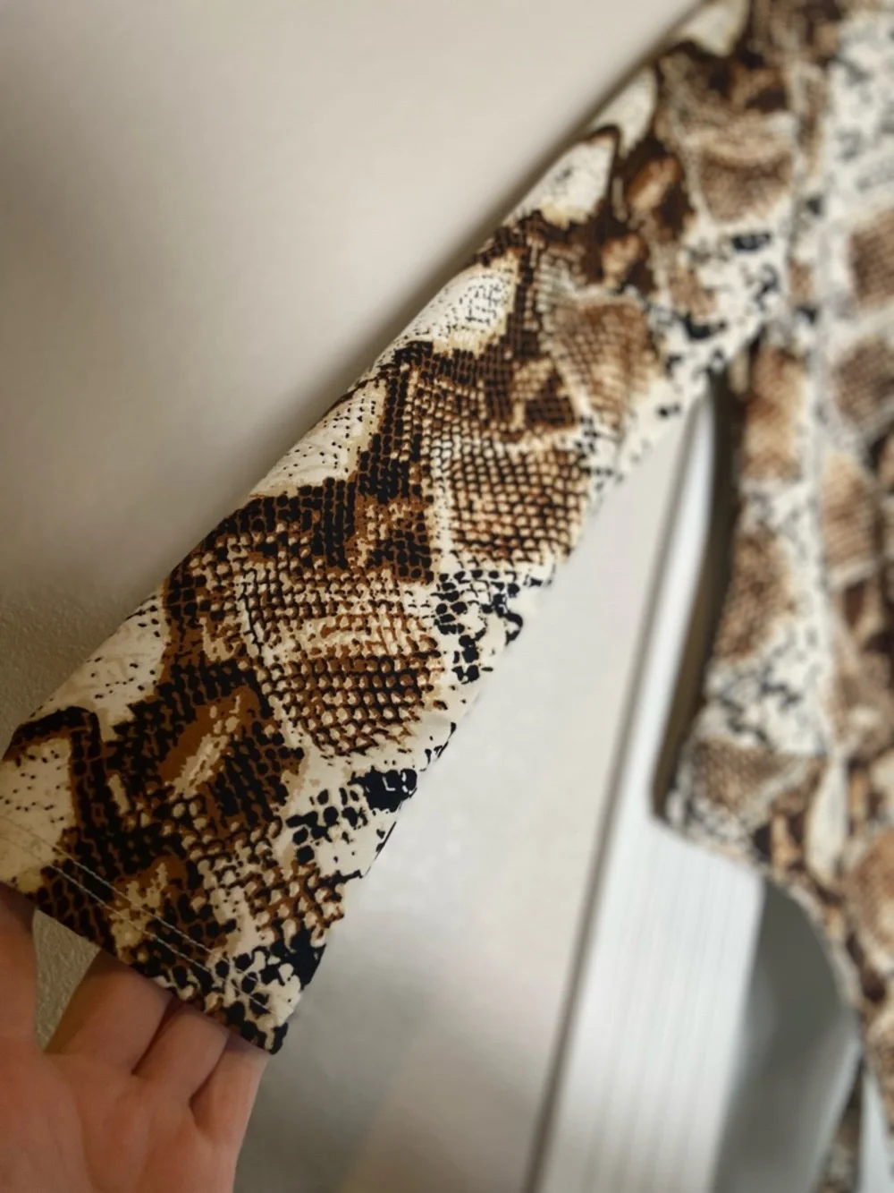 Chocolate U.S.A~Bold~Plunging~V-Neck~ Snakeskin Print~Wrap Style~Bodysuit~Size L